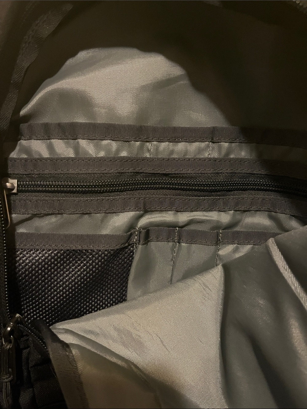 The North Face Black Men's Daypack with Front Bungee - Picture 2 of 9